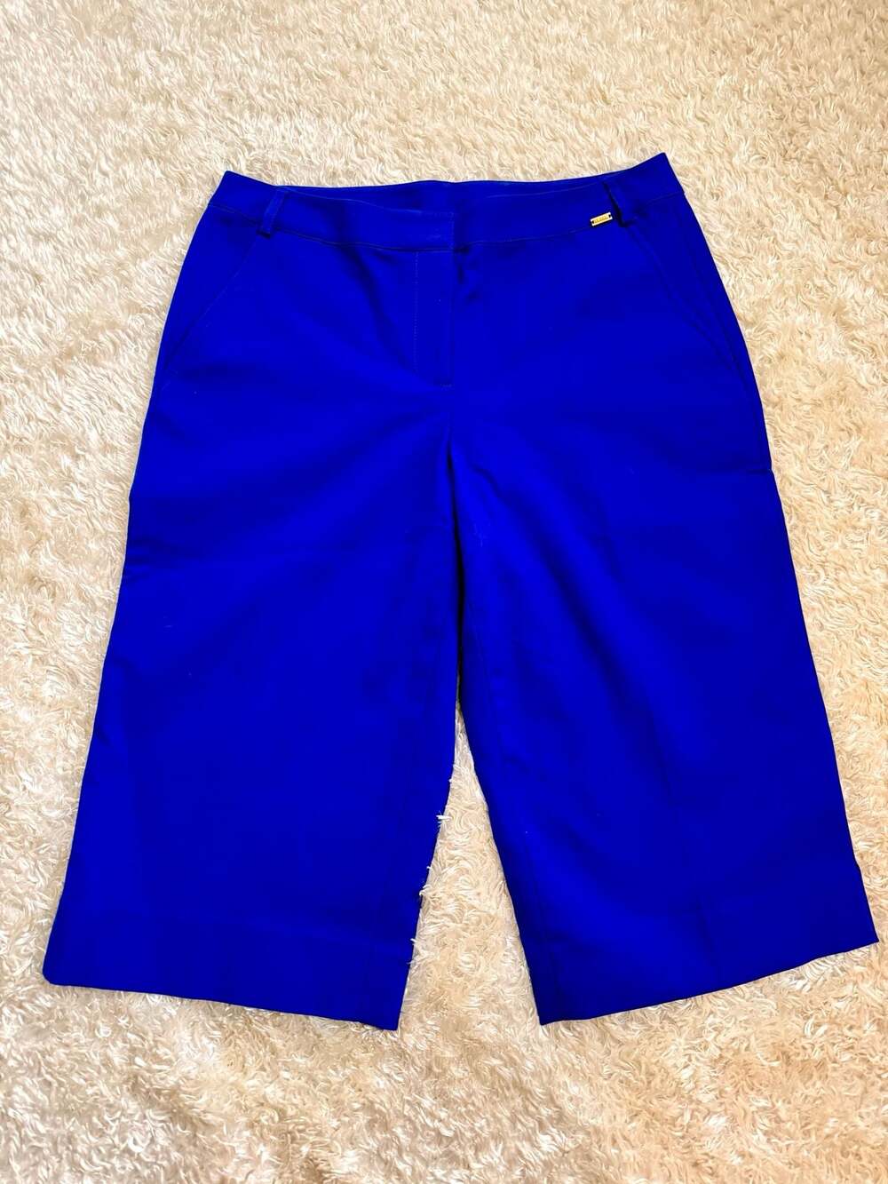 St. John Royal Blue Tailored Shorts, Size 6